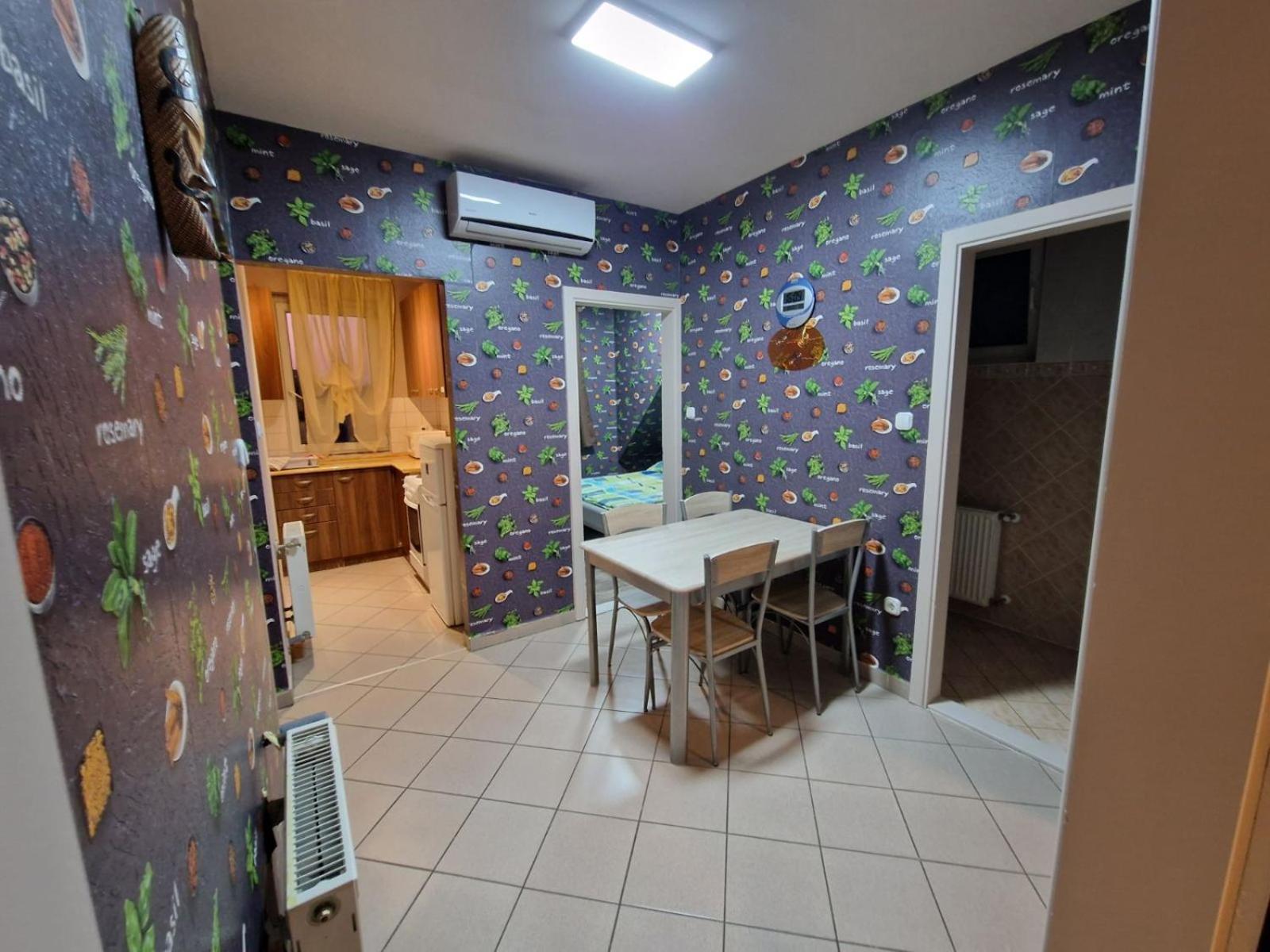 Márti 3 Bedroom Apartment Debrecen Quarto foto
