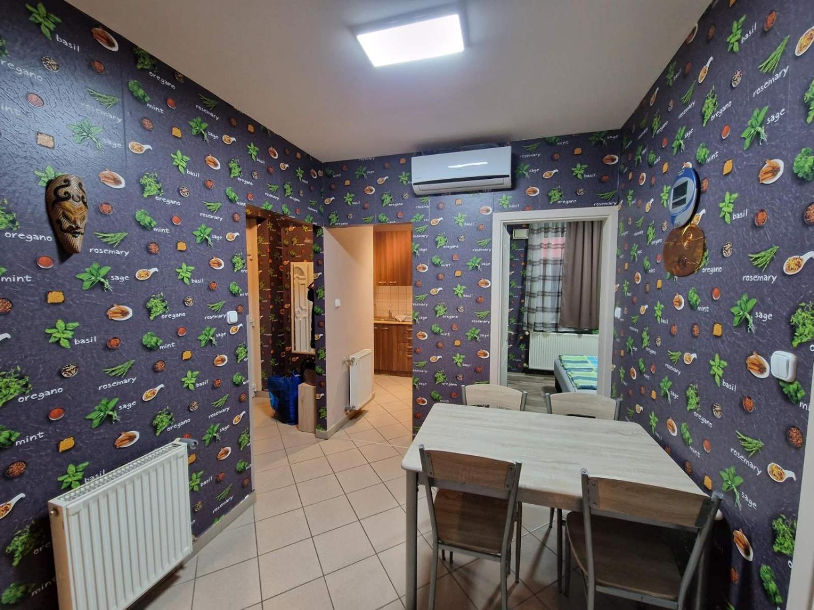 Márti 3 Bedroom Apartment Debrecen Quarto foto