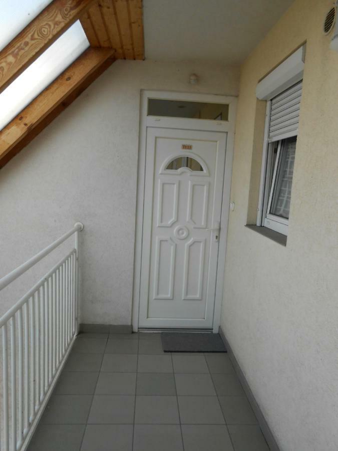 Márti 3 Bedroom Apartment Debrecen Exterior foto